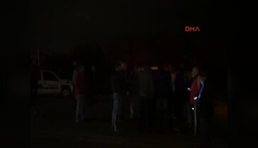 2 işyerini ateşe verdi