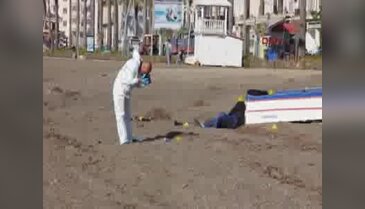 Plajda tabancayla intihar etti