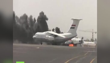 Uçağın inmesini engellemek için havaalanını bombaladılar