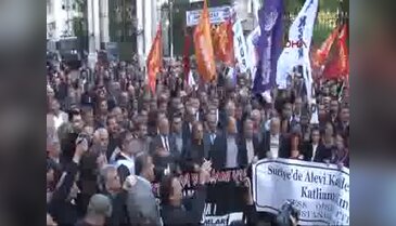 Suriye'deki alevi katliamına protesto