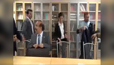 Yurt dışındaki seçmenler için sandıklar kuruldu