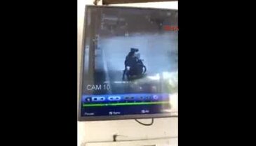 Motoruna çarpan adamı döverek öldürdü