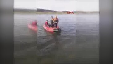 Kaçak avcıların attığı ağlar toplandı
