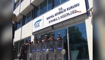 SGK il müdürlüğü önünde Soma eylemi