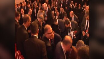 Bursa'da konuşan Müezzinoğlu 'e-nabız' sistemini anlattı