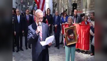 New York'ta Türk bayrağı
