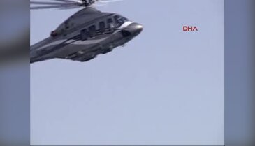 Miting alanına helikopterle geldi...