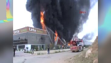 Sandalye fabrikasında yangın