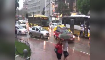 Bursa yağmura teslim oldu