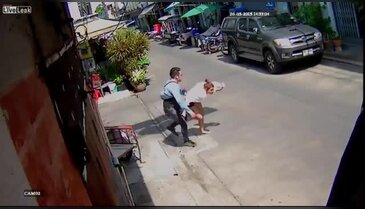 Defalarca kez bıçakladı!