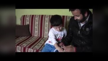 İşsiz baba oğlunun ameliyatı için iş arıyor