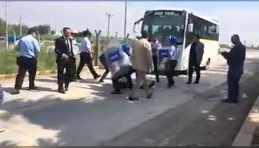 Nestle eylemine polis müdahalesi