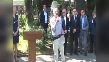 Nazım Hikmet ölümünün 52. yılında mezarı başında anıldı