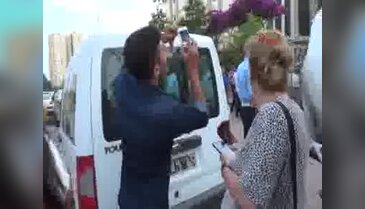 Plakası silik araçtan çok sayıda boş çuval çıktı