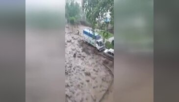 Bursa'da dere yatağı taştı korku dolu anlar yaşandı