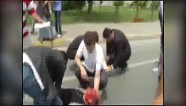 Belediye Başkanı'ndan yaralıya ilk müdahale