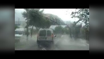 Bursa'da yollar göle döndü
