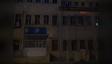 Türk bayrağı polisi harekete geçirdi