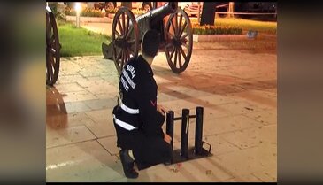 Bursa'da iftar ve sahurda ses bombası patlatıyorlar