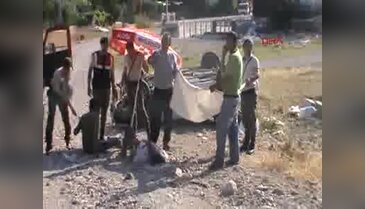 Yaralıları perde ve şemsiyeyle güneşten korudular