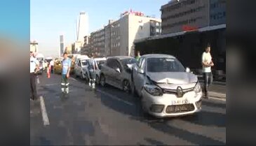 İstanbul'da zincirleme kaza