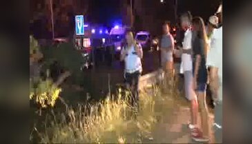 Lastiği patlayan TIR sulama kanalına devrildi: 1 ölü
