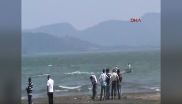 Serinlemek için göle giren iki Suriyeli boğuldu