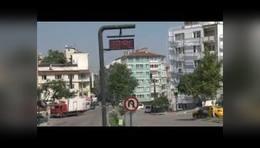 Bursa'da sıcak hava bunalttı!