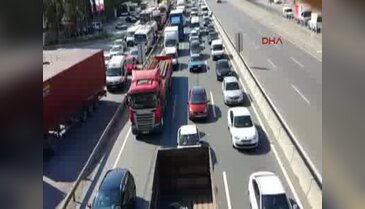 İstanbul trafiği durma noktasına geldi