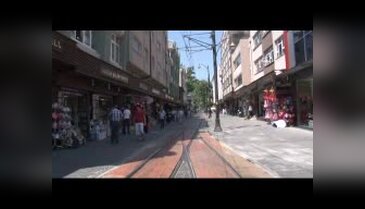 Bursa'da yol soranlardan bıkan esnaf çareyi kampanya yapmakta buldu