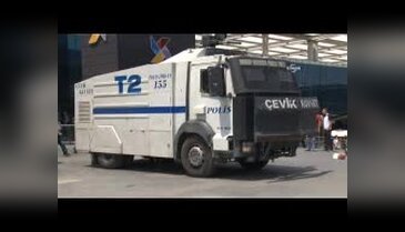 HDP'liler Bursa'da basın açıklaması yaptı, polis çevrede kuş uçurtmadı