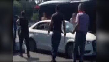 Eli sopalı E-5 timi!