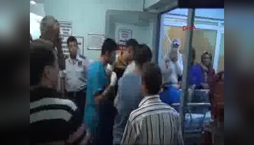IŞİD, Türkiye sınırında bomba yüklü iki araç patlattı