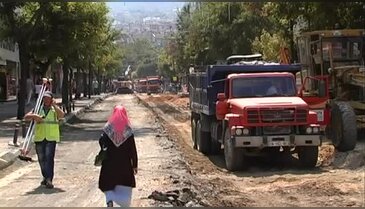 Bursa'da doğalgaz borusunu patladı esnaf bomba sandı