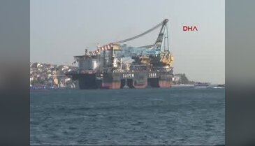 Dev platform boğazdan geçti