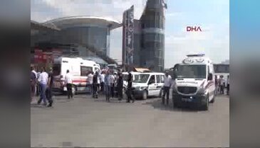 'Kaldırıma basma' kavgası: 12 yaralı