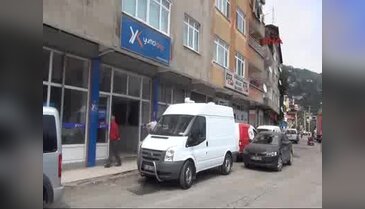 Bomba ihbarı yapılan kolilerden kozmetik malzemeleri çıktı