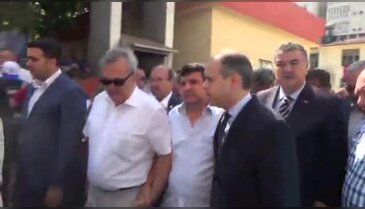 Şehidi binlerce kişi uğurladı