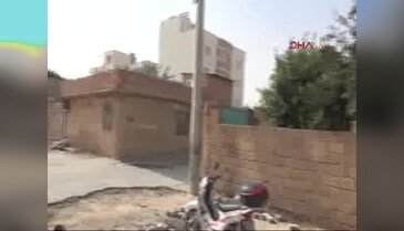 Nusaybin'de sokaklarda hendek kapatan polise ateş açıldı