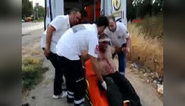 Trafik magandaları sopalarla dövdü