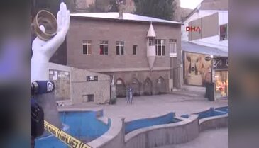 Şüpheli kutuyu patlatılmadan kurtardı, karısına kızdı
