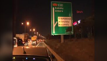 Şüpheli paket otoyolu kapattı