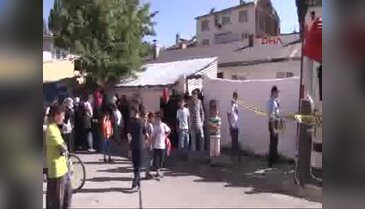 Düğün tarihi verilmeyince nişanlısı ile babasını öldürdü