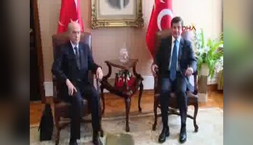 Davutoğlu ve Bahçeli  Meclis'te görüştü