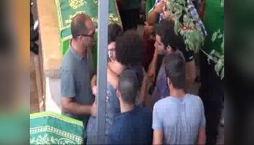 Öldürdüğü eşiyle yan yana toprağa verildi