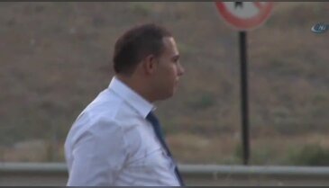 Şoför yol ortasında otobüsü bırakıp kaçtı