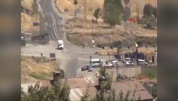 Şırnak'ta bomba yüklü araç patlatıldı!