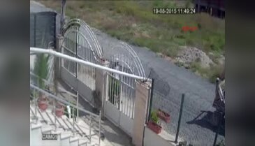Hırsızlık güvenlik kamerasına böyle yansıdı
