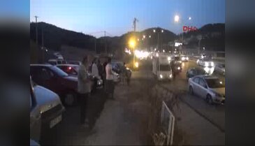 Bursa'da rüzgar yangın söndürme çalışmalarını engelliyor