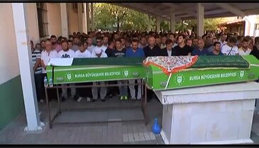 Bursa'da yangını izlerken ölen çifte son görev